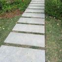 九江 芝麻黑小区踏步、汀步石铺装效果