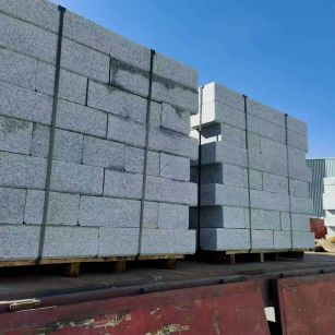 九江 路沿石装车出货