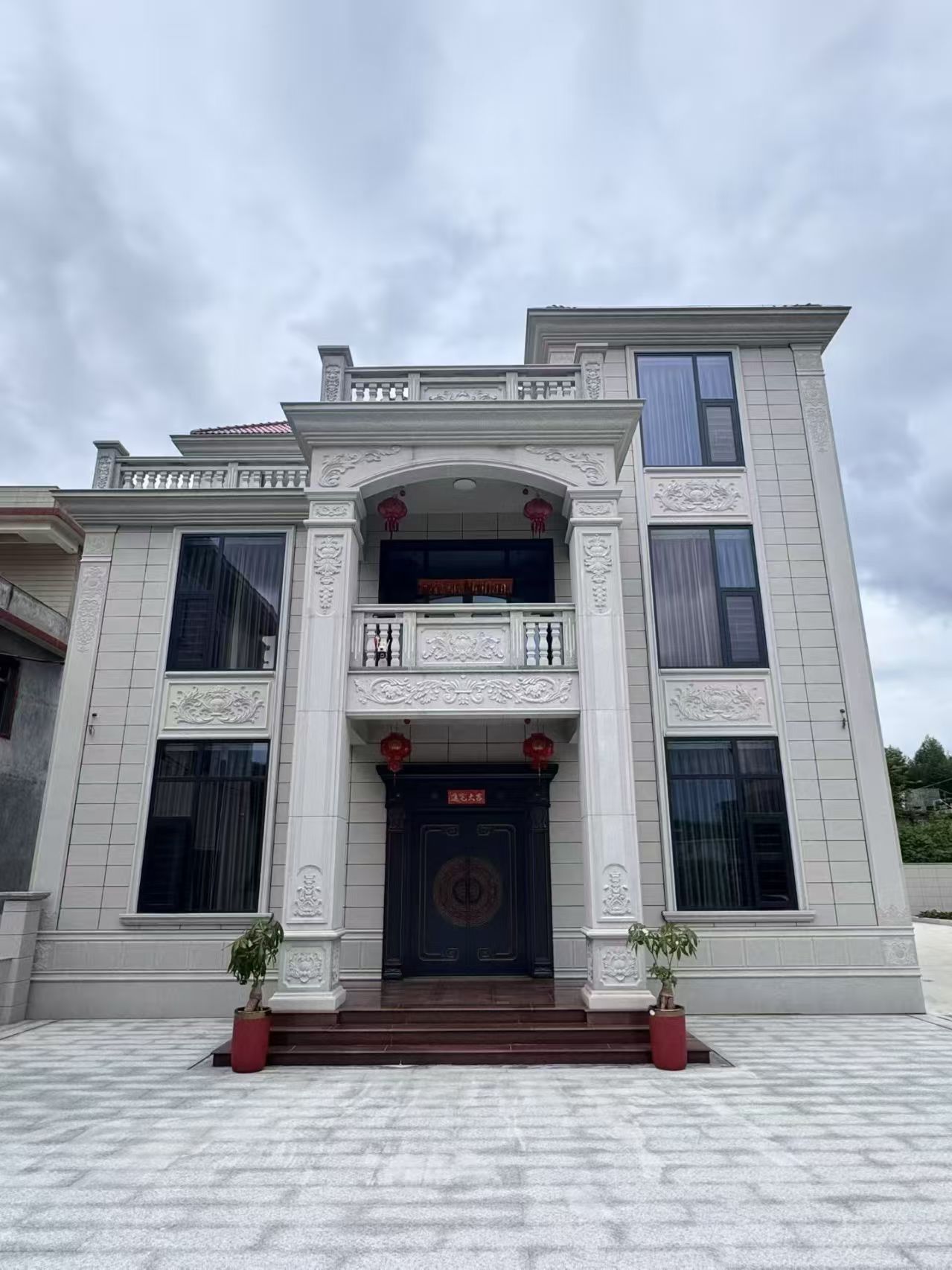 九江 芝麻白石材别墅干挂案例展示